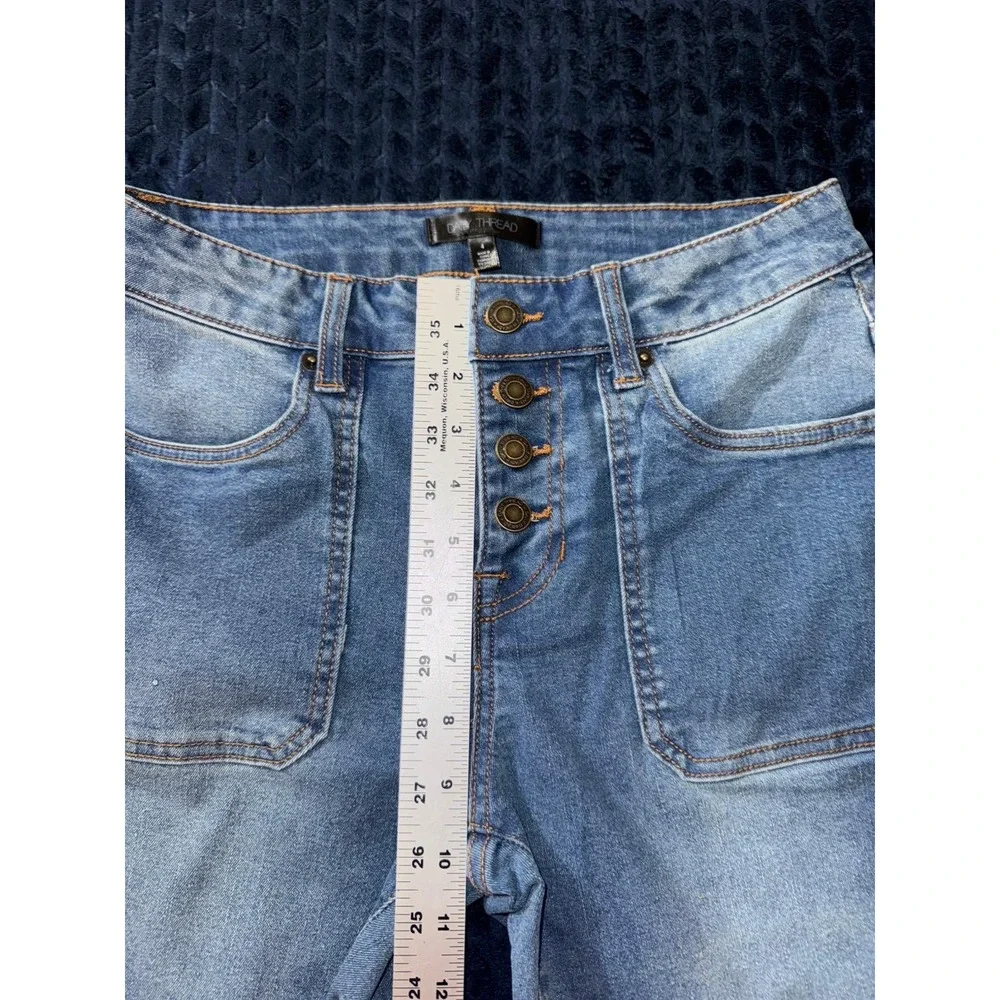 Daily Thread Women's Flare Jeans Front Pockets Button Fly Light Wash Denim‎ Sz 4